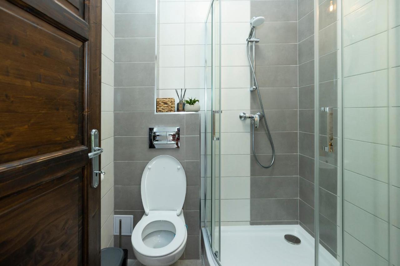 Zsenduelo Apartman Eger Exterior foto